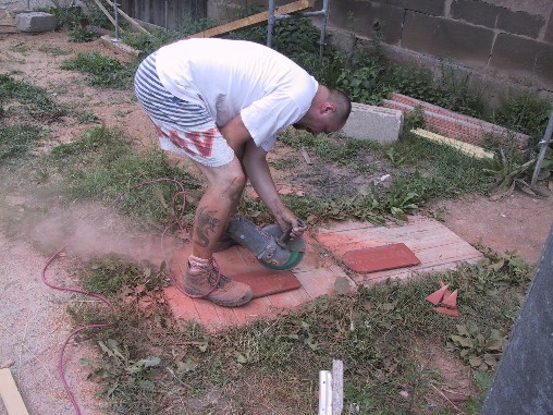 Einschnitte zur Dachentl�ftung